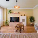 A De Neno Apartment